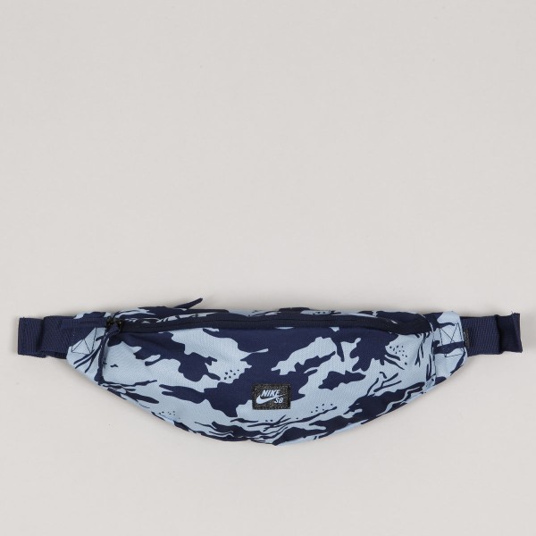 Nike sb sales fanny pack camo